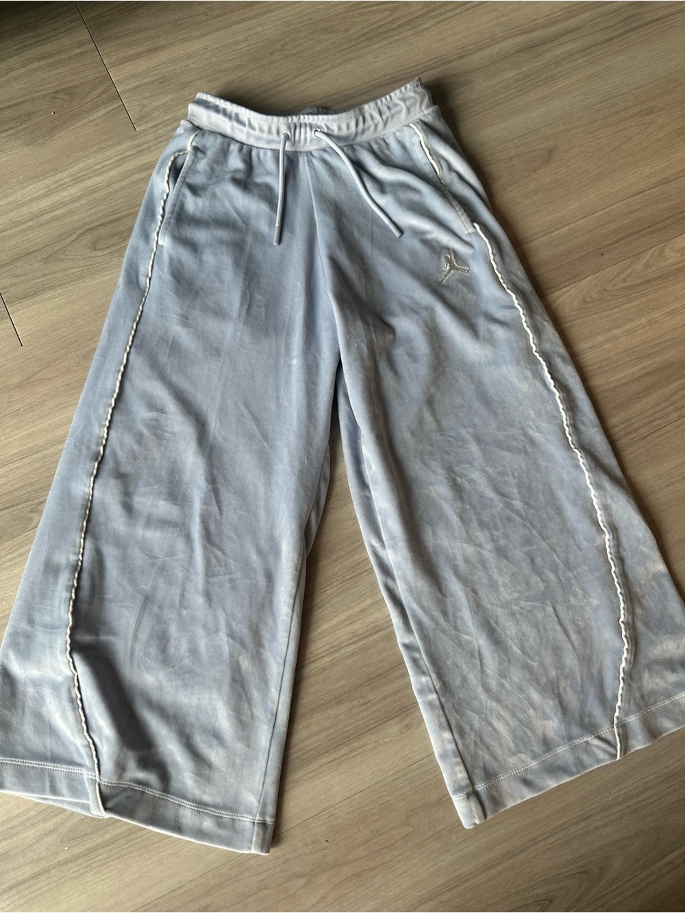 Jordan Mountainside Big Kids' Velour Pants Size Small Girls Color Ghost